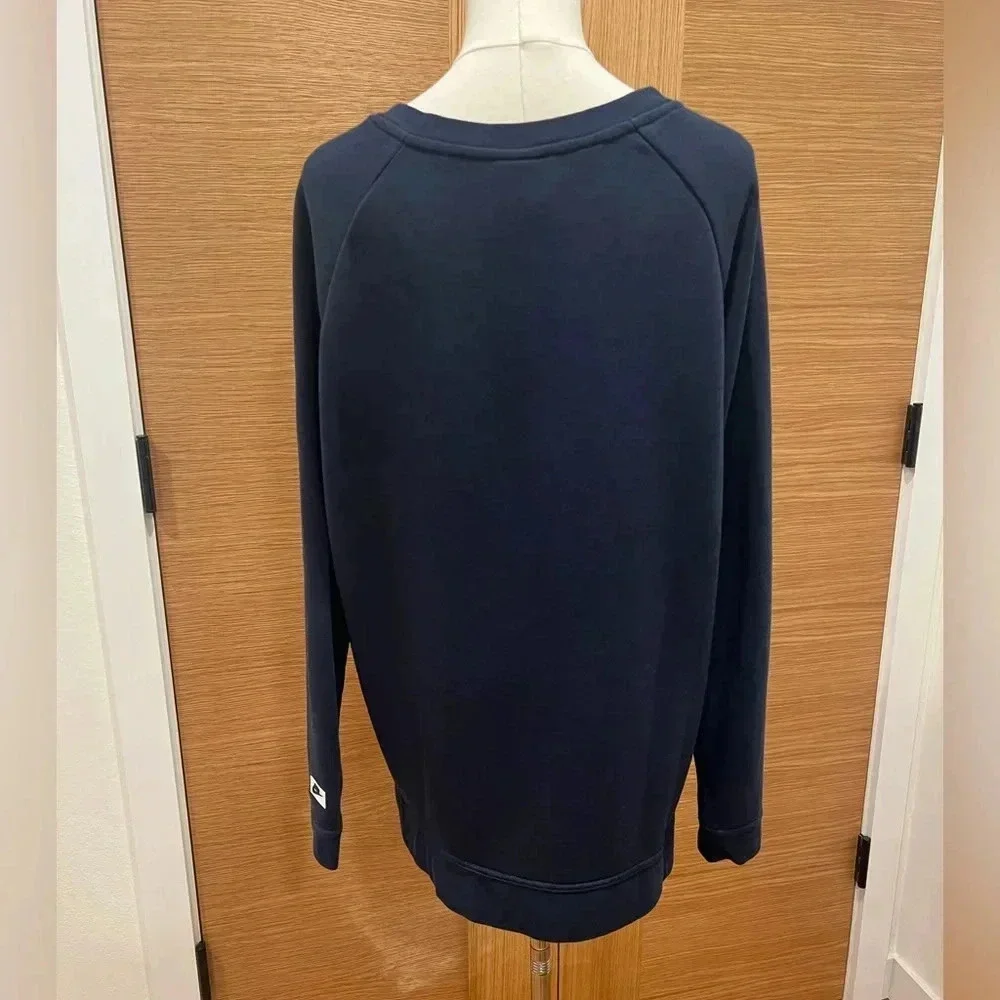 Nike Women’s Crewneck Sweatshirt | Navy Blue | Large | Cozy Fleece